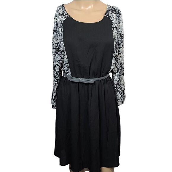 Black flower sleeve with belt women's dress - Picture 2 of 11